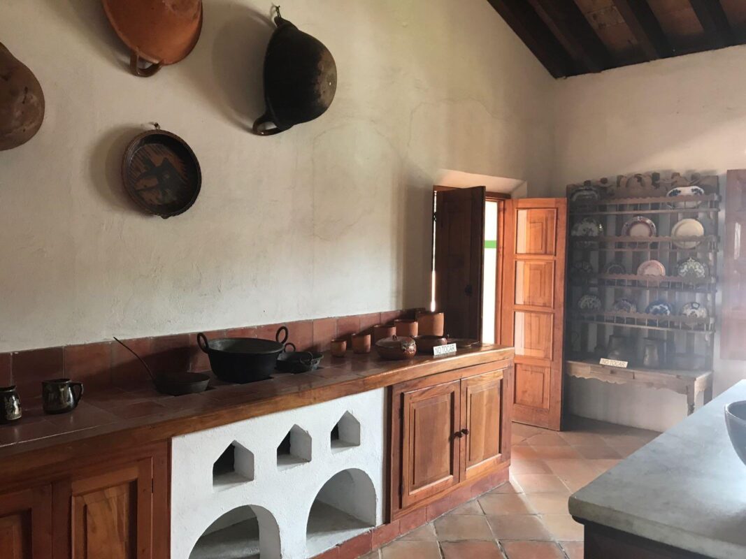 Hogares geriátricos en Medellín: Una mirada a la vida cotidiana y las actividades recreativas que hacen de cada día algo especial.