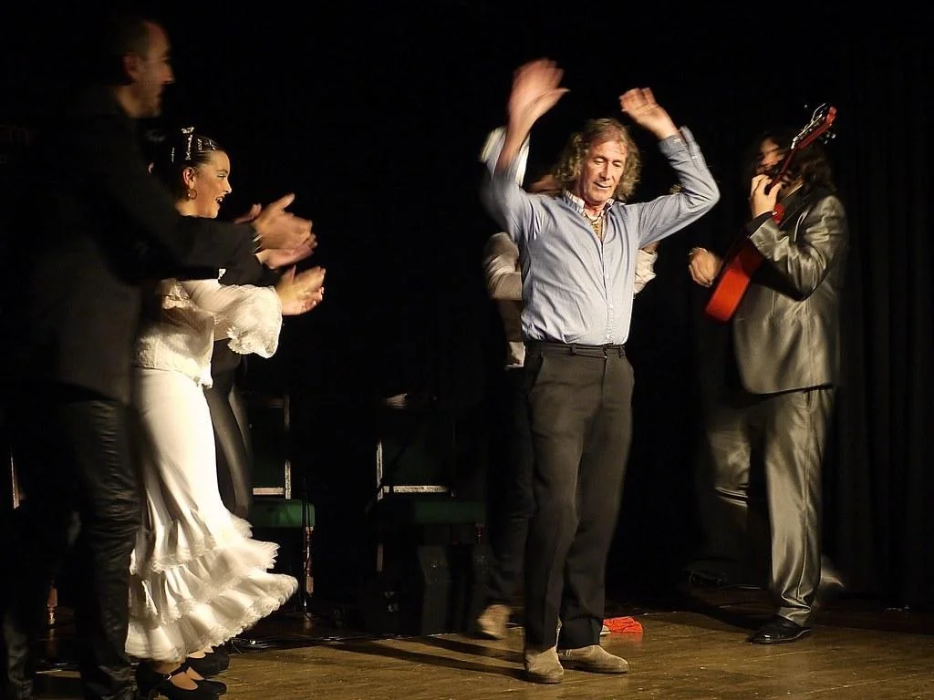 Bulerías: Bailando al ritmo de la alegría y la excelencia en el cuidado