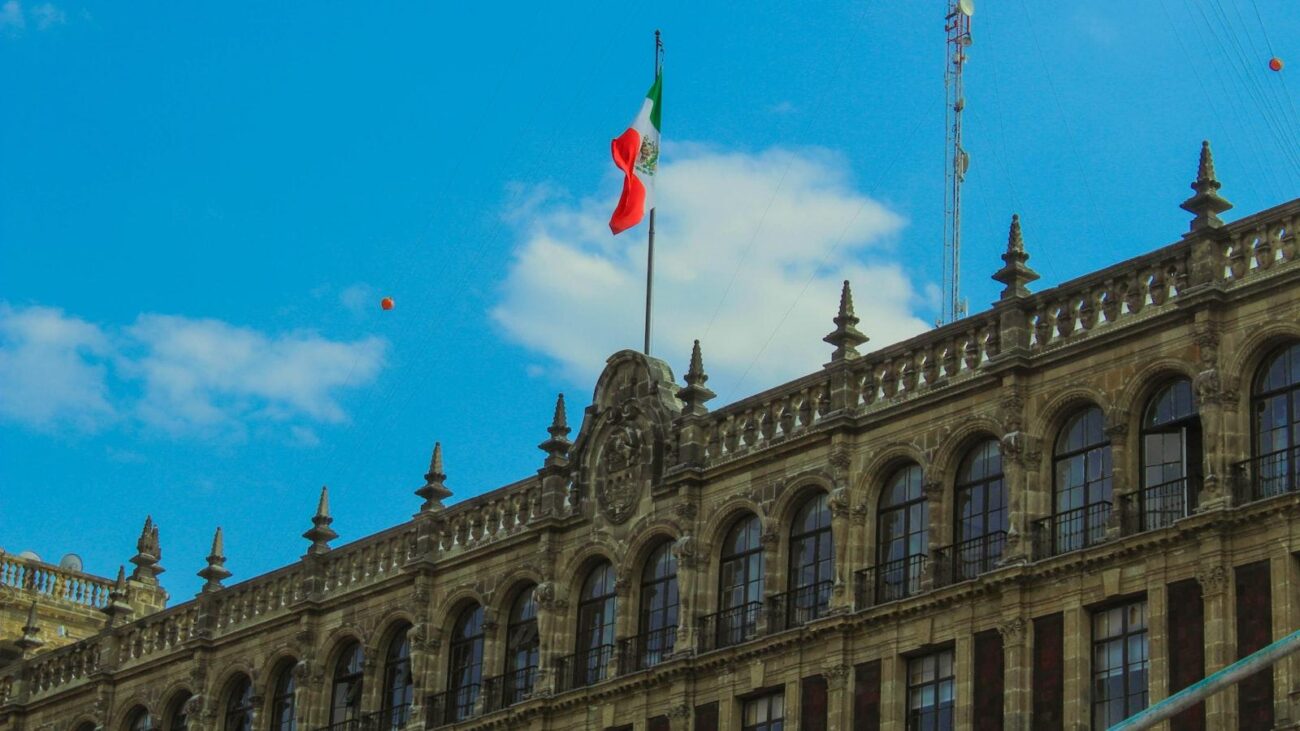 Medellín Centro: Hogares geriátricos que ofrecen un santuario de bienestar en el corazón de la ciudad, garantizando una atención integral y amorosa para cada residente.