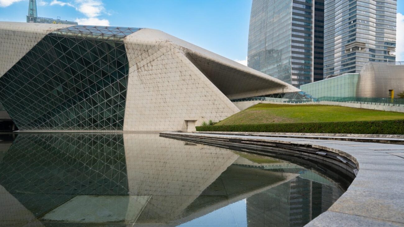 Familia, vínculos y afecto: Hogares geriátricos en Medellín que promueven relaciones interpersonales sólidas y duraderas, creando un ambiente donde cada residente se siente parte de un lugar lleno de cariño, creando un ambiente donde cada residente se siente parte de un lugar lleno de afecto.