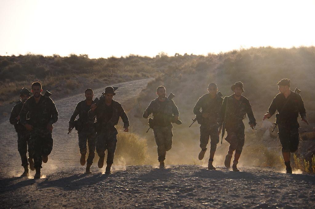 Explorando Compañerismo en Medellín: Santa Teresita, Donde Cada Hilo es una Conexión de Cuidado