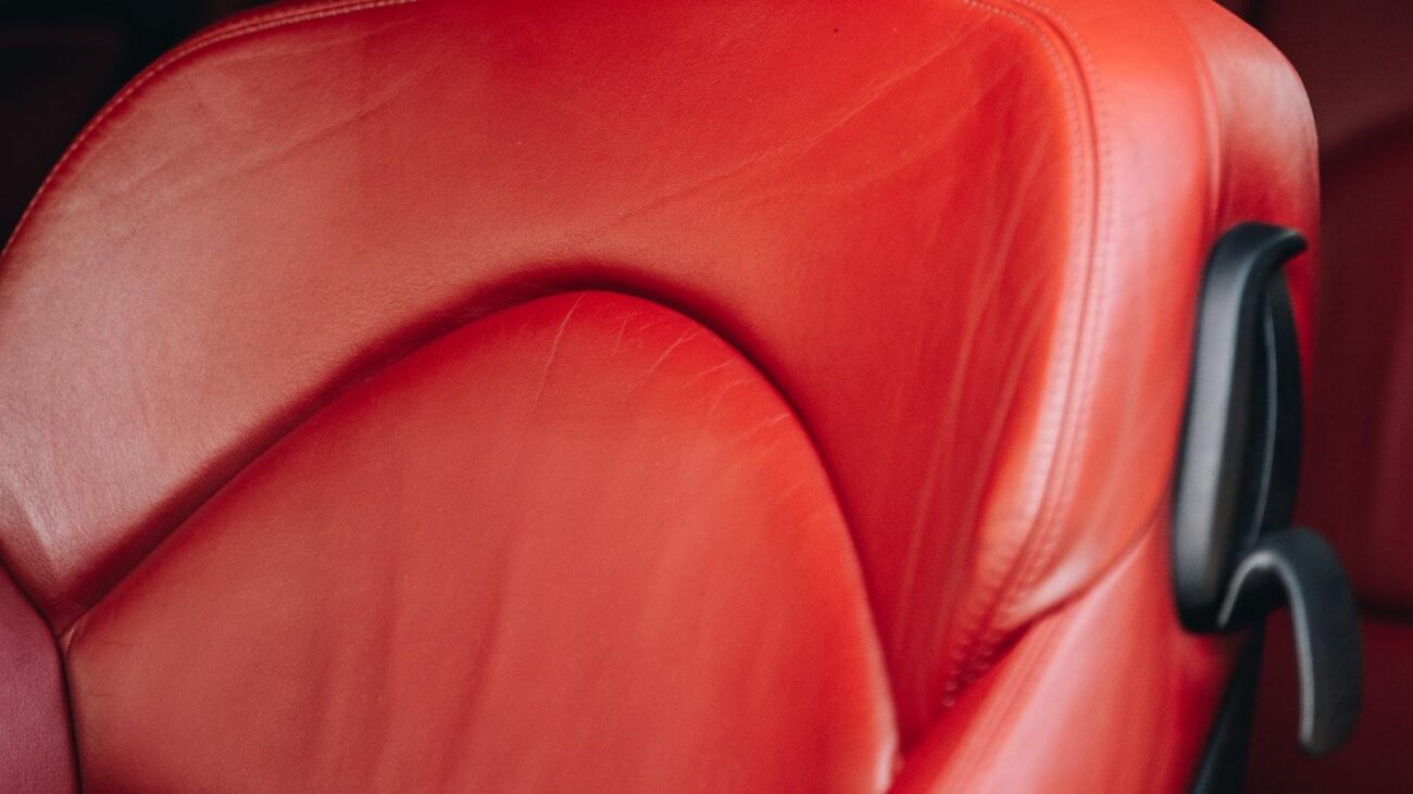 Carlos E. Restrepo Medellín: Bienestar Geriátrico en un Barrio Tradicional