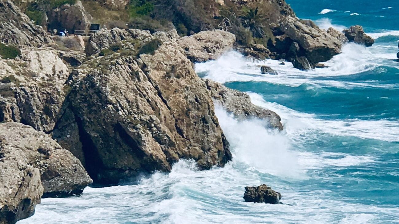 San Joaquín Medellín: Hogar Geriátrico que Fusiona Tranquilidad y Bienestar