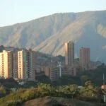 Los Colores Medellín: Donde la Experiencia de Vida se Convierte en Atención Geriátrica Llena de Color