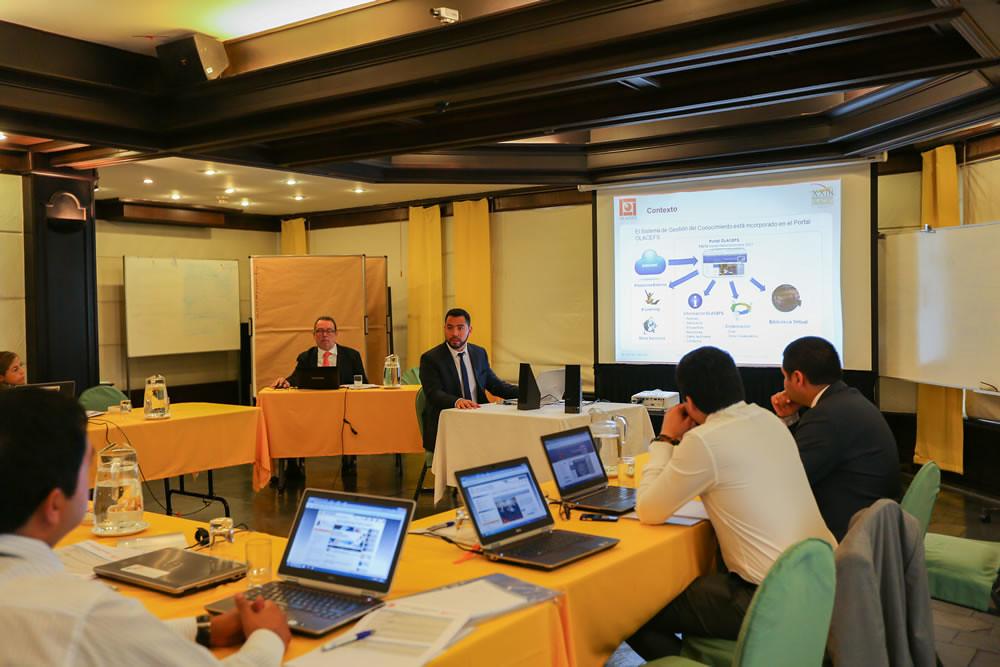 Implementación de programas ​de actividades y cuidados centrados ‍en la dignidad