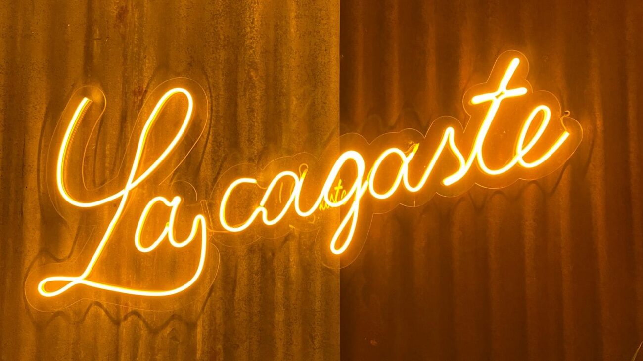 Descubre las maravillas de Medellín a través de los ojos de residentes felices: Hogares geriátricos que crean experiencias únicas y memorables, transformando la vida de nuestros mayores con amor y dedicación, creando un ambiente donde cada residente se siente parte de un lugar lleno de felicidad.