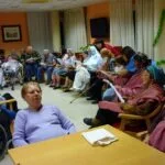 Beneficios de la integración comunitaria para ancianos con EPOC.