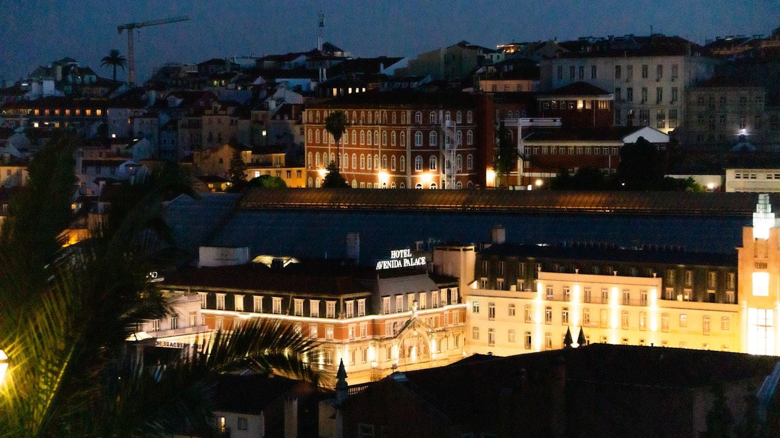 Preparativos para la temporada de alergias en pacientes con asma en hogares geriátricos.