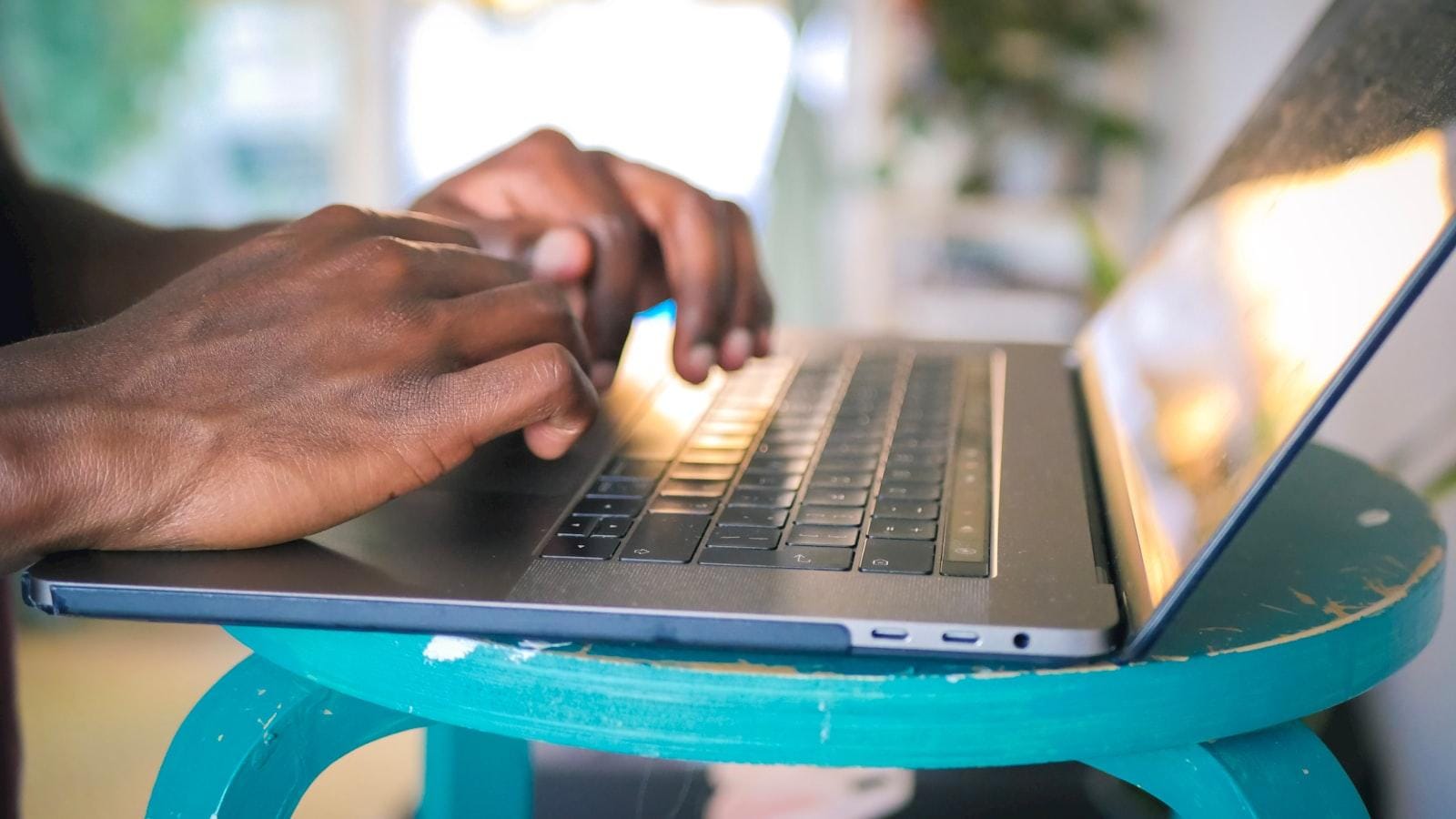 Herramientas para mejorar la comunicación entre el equipo de cuidados y pacientes diabéticos.