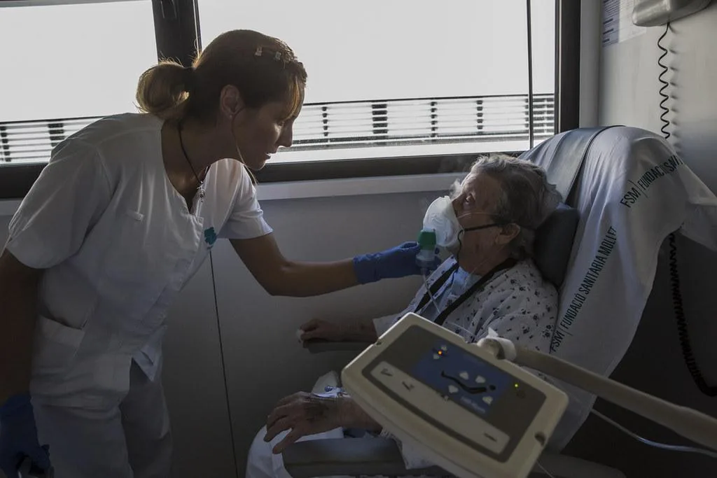 Cómo administrar correctamente la oxigenoterapia en el hogar geriátrico