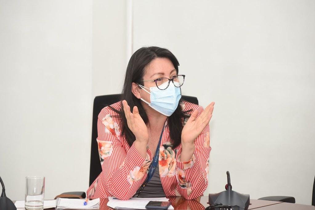 Implementación de sistemas de ventilación adecuados en las habitaciones