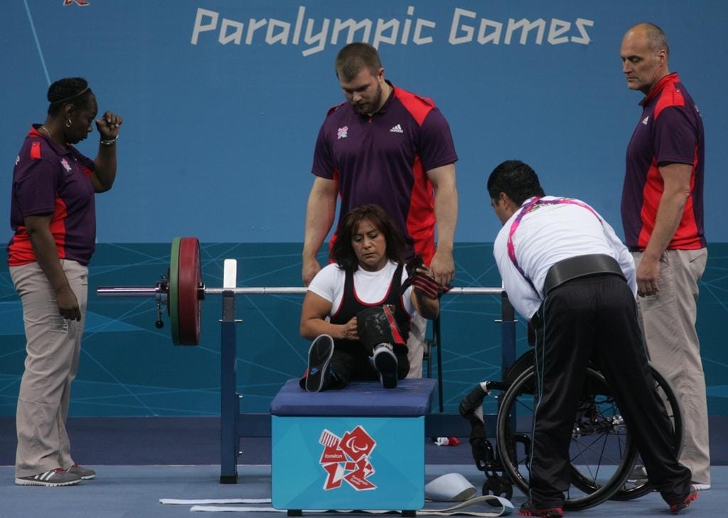 Ejemplos de ejercicios adaptados para​ la población​ geriátrica