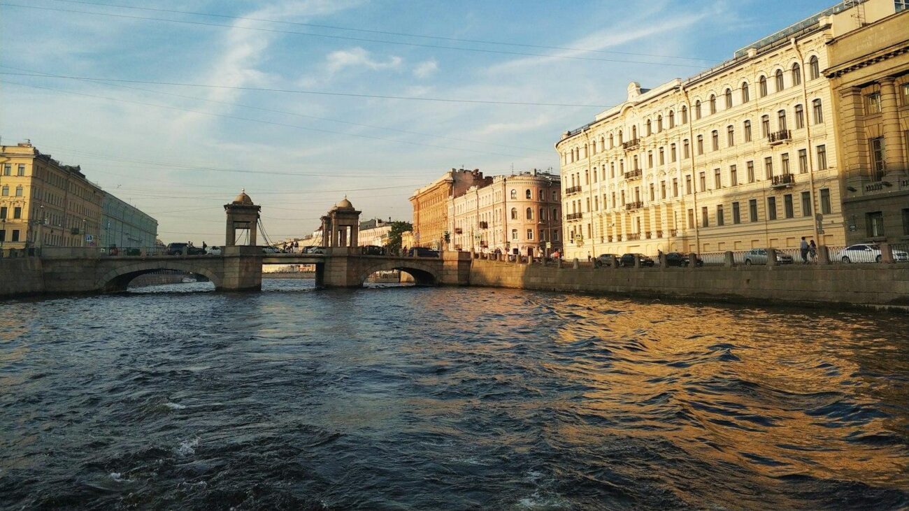 Vive la experiencia única de envejecer en Medellín: Hogares geriátricos que ofrecen una mezcla perfecta de confort, seguridad y bienestar.