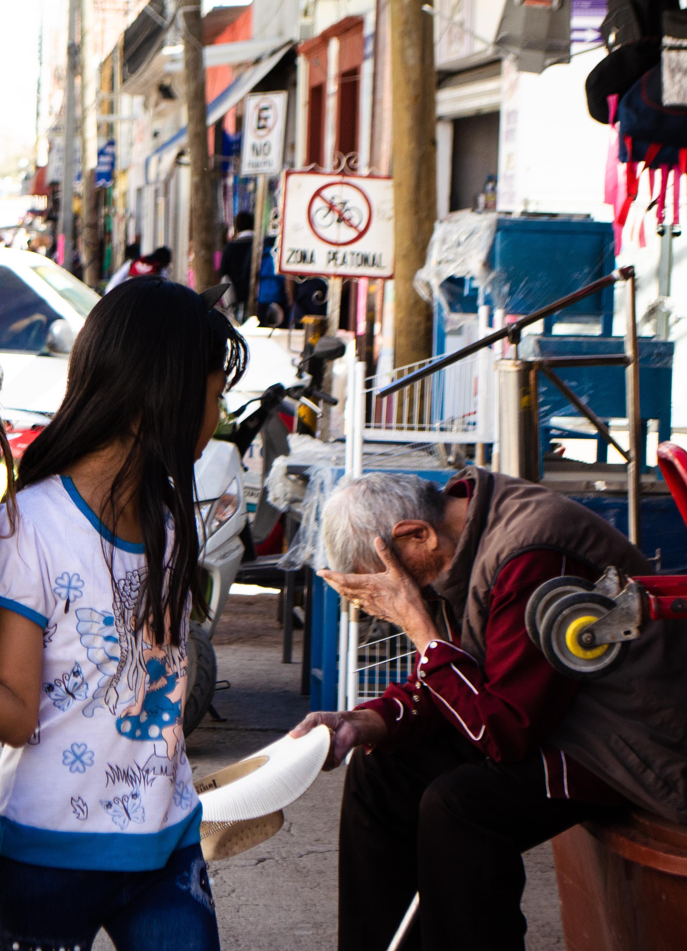 Promoviendo la empatía y la comprensión en el personal de atención sanitaria