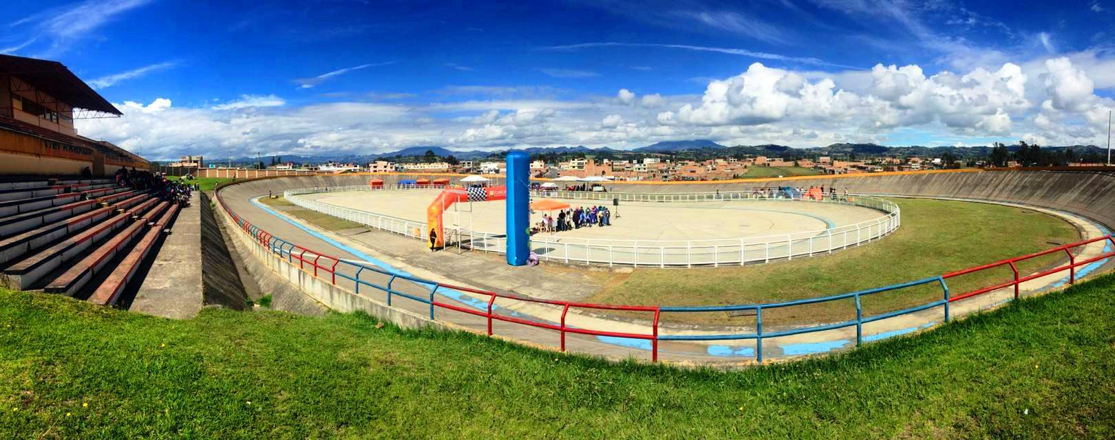¡Descubre⁢ el Velódromo y sus programas para adultos⁣ mayores!