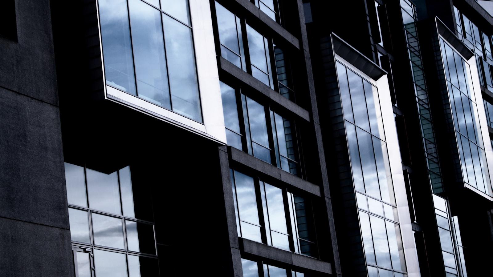 - Instalaciones Modernas ​y Confortables