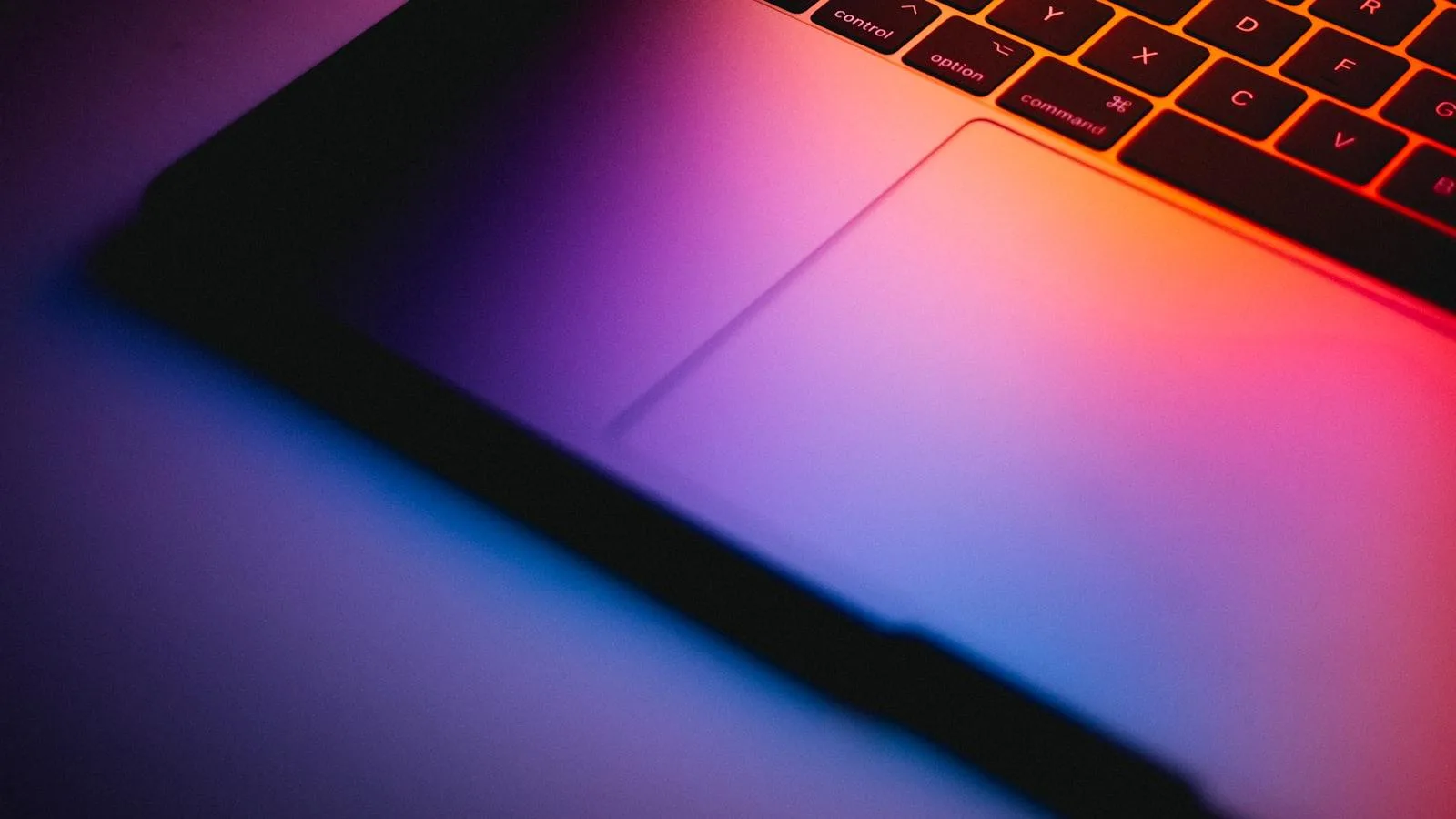 Incorporación de tecnología y dispositivos médicos en los espacios adaptados