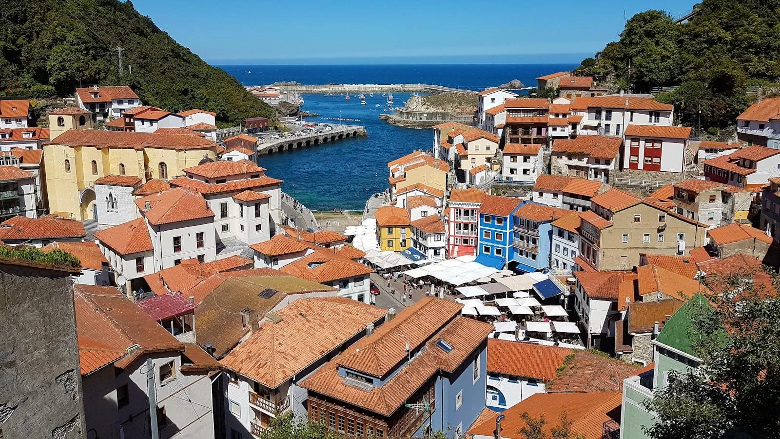 Comparativa de programas de educación para el asma en Medellín