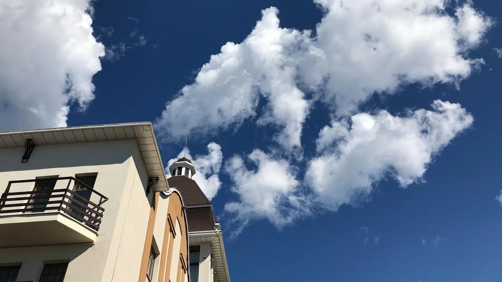 Beneficios del contacto​ con la⁤ naturaleza ⁢para el bienestar geriátrico