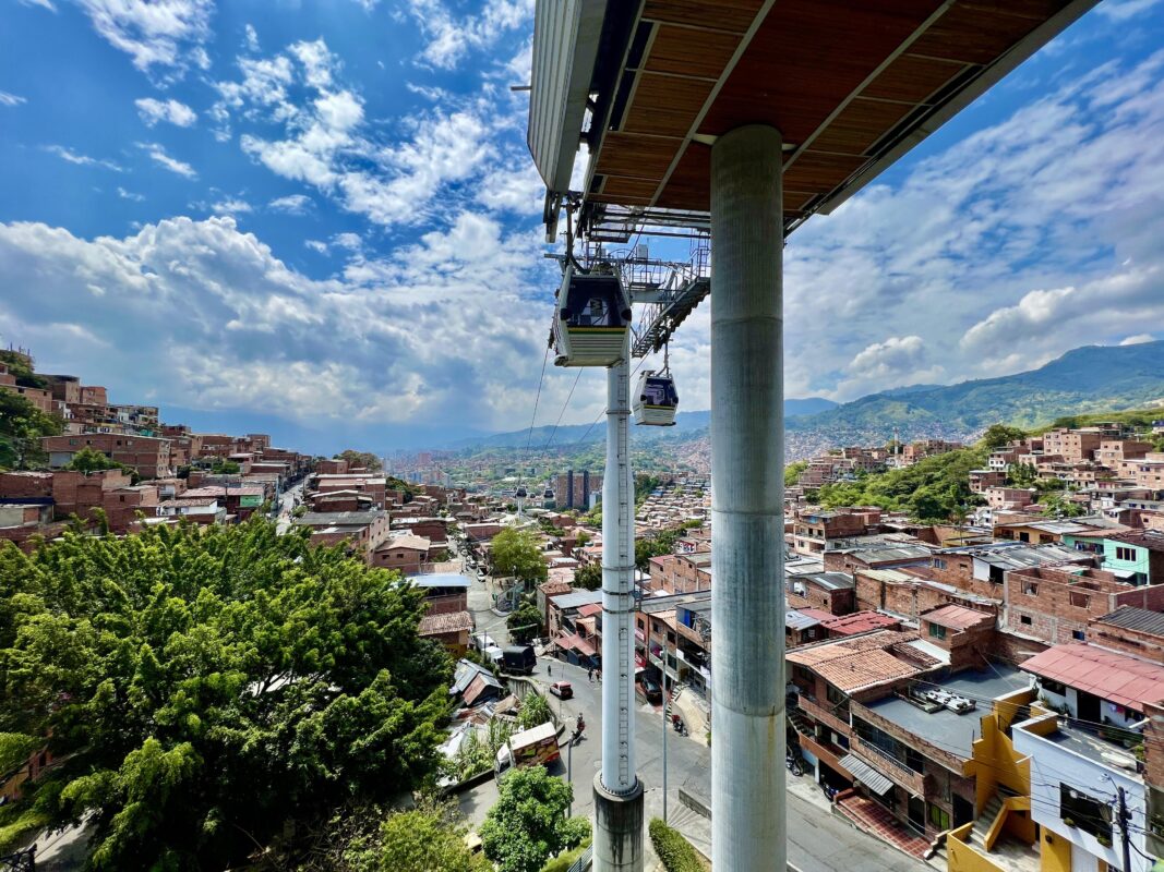 5 señales de que necesitas consultar a un especialista en geriatría en Medellín