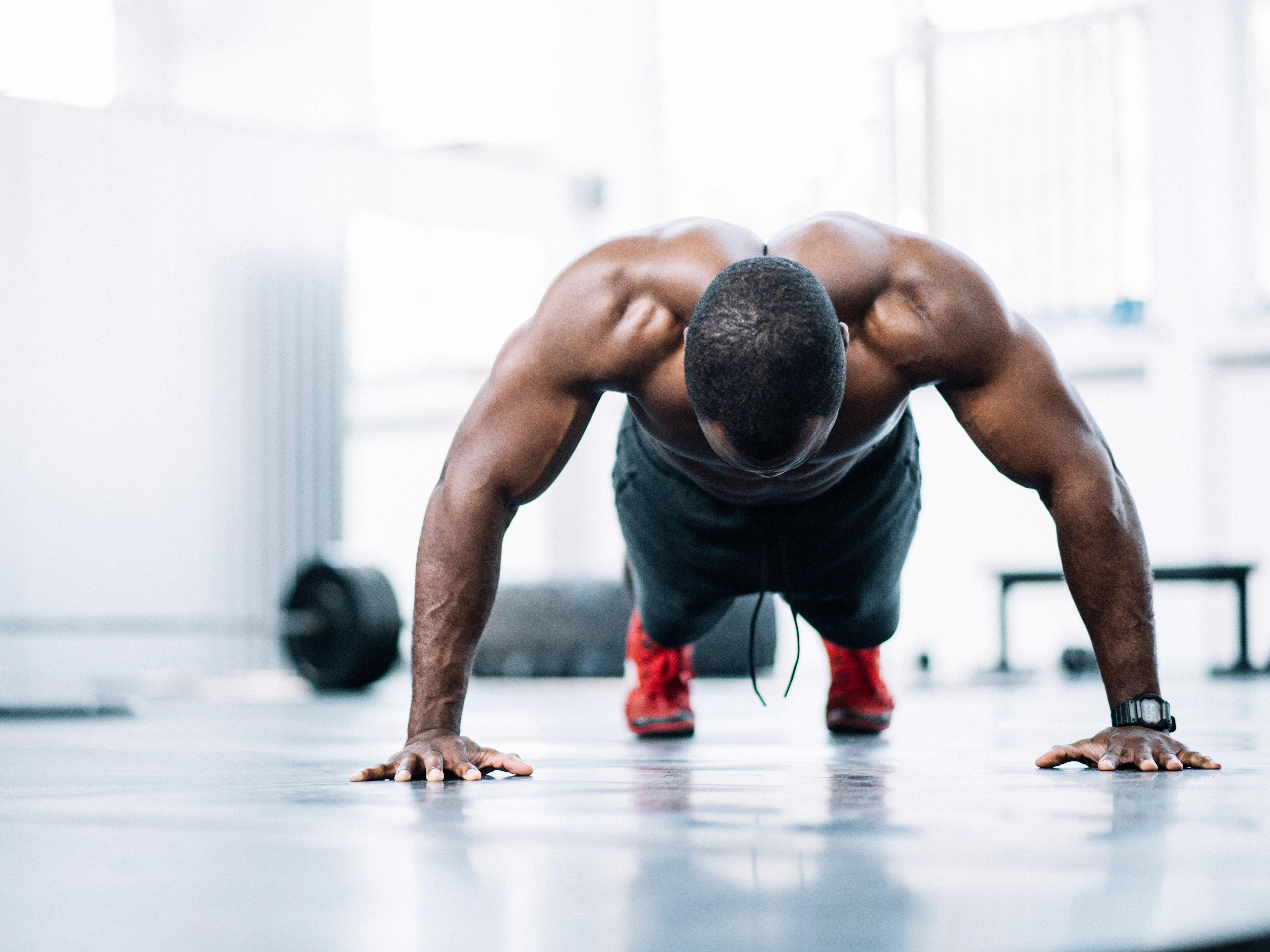 Ejercicios de equilibrio y fortalecimiento muscular