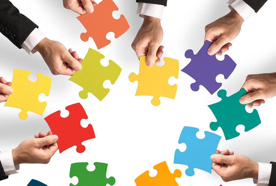 El equipo profesional y comprometido detrás de‍ Sonríe a ⁢la Vida