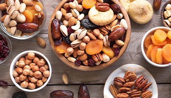 Cómo los frutos secos pueden contribuir a la salud mental de los geriátricos