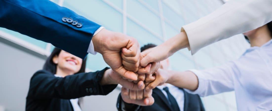 Equipo profesional y experiencia en atención a personas mayores