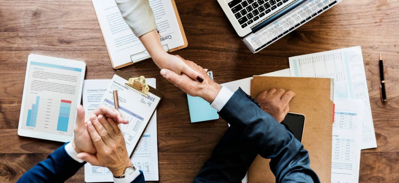 «Cómo negociar con tu seguro médico la cobertura de servicios geriátricos»