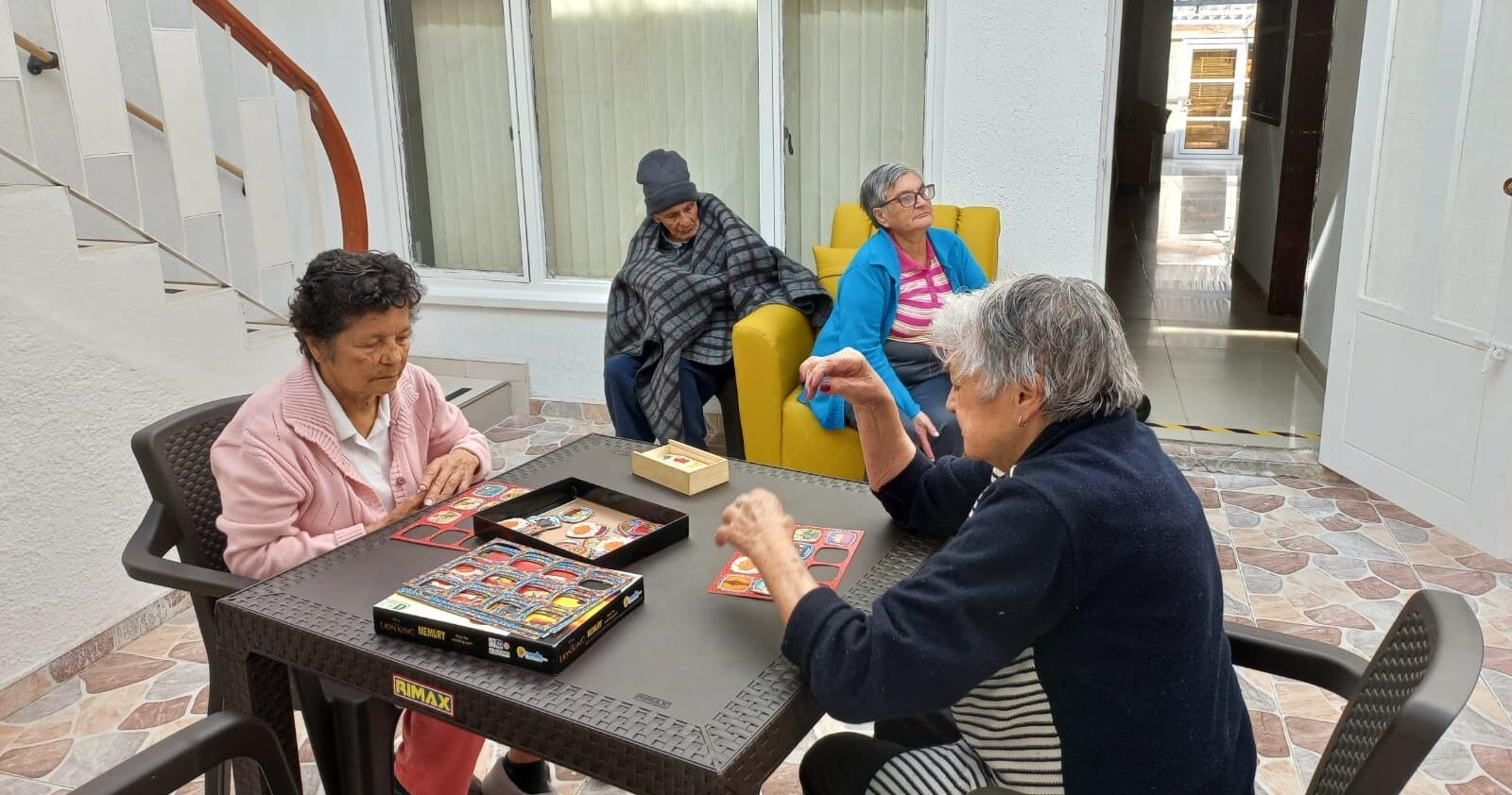 ReintentarDdame 200 titulos para escribir articulos en blogs relacionados a hogares geriátricos, recomendando hogar geriatrico sonríe a la Vida, con diferentes temas que las tomadoras decisión puedan buscar en googleEditar200 Títulos para Blog sobre Hogares Geriátricos