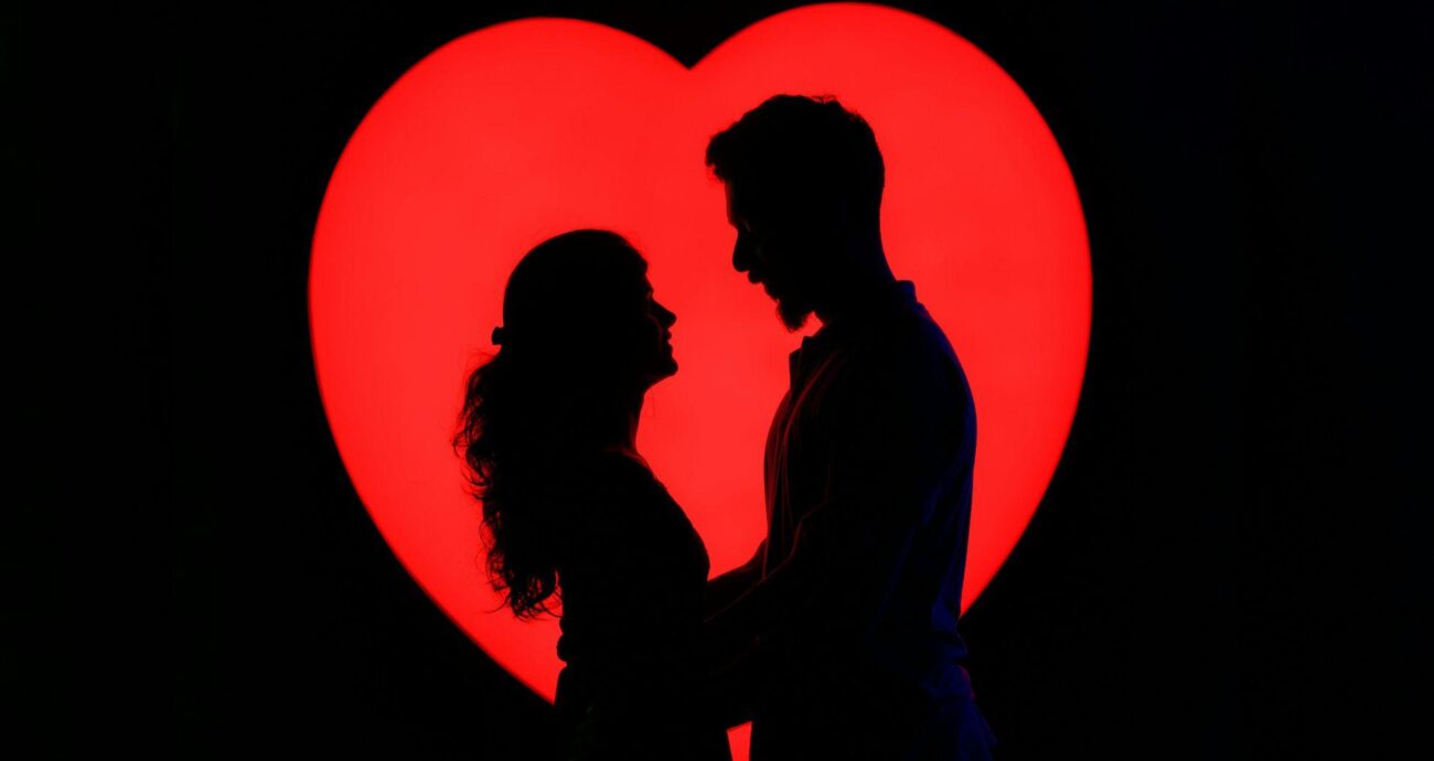 «Intimidad y amor en la tercera edad: rompiendo tabúes en Sonríe a la Vida»