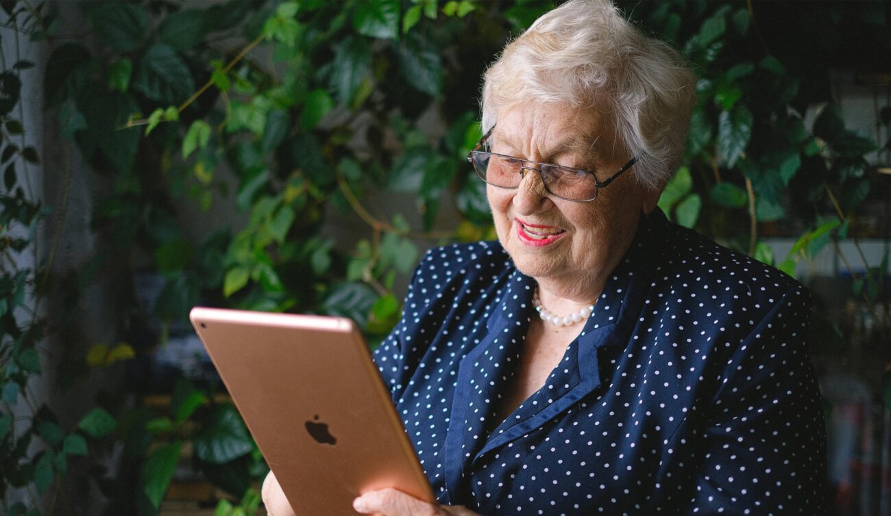 «Telemedicina geriátrica: consultas especializadas sin salir de la residencia»